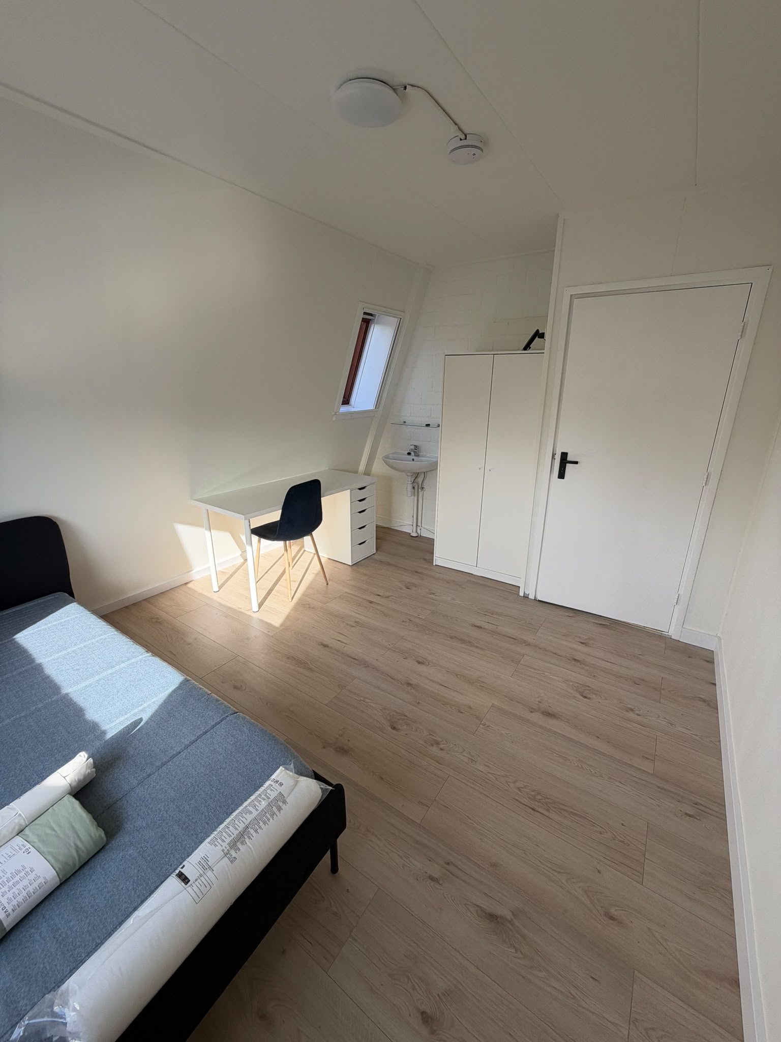 Kamer te huur in Enschede – Daalweg – foto 1