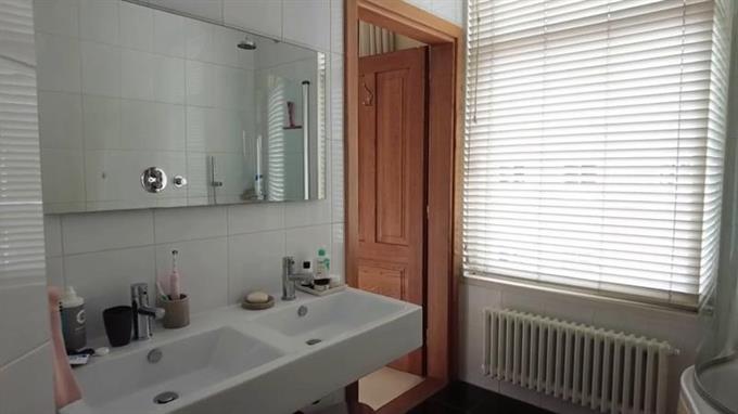 Zimmer bei Dr. Kuyperstraat In Den Haag
