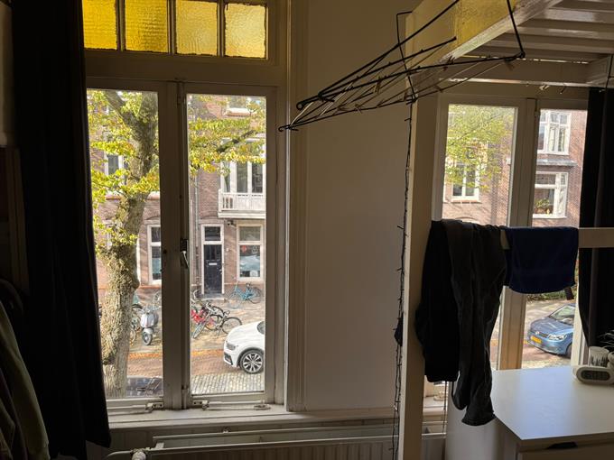 Zimmer bei H.W. Mesdagstraat In Groningen