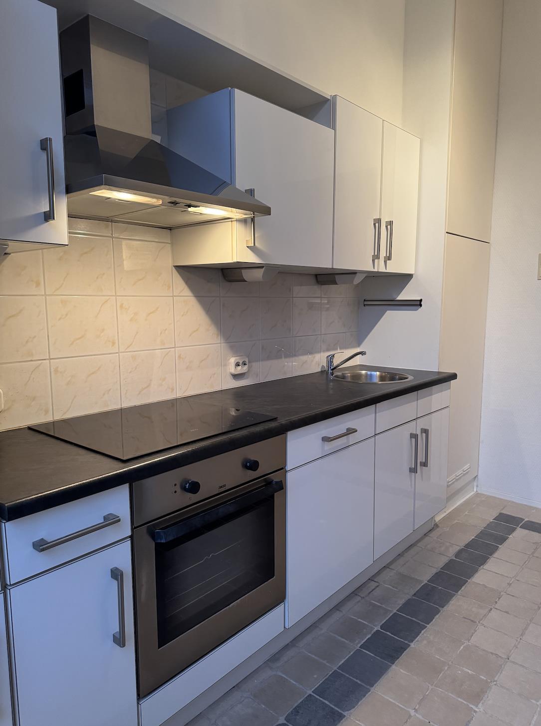 Appartement aan Pletterijkade, Den Haag 6