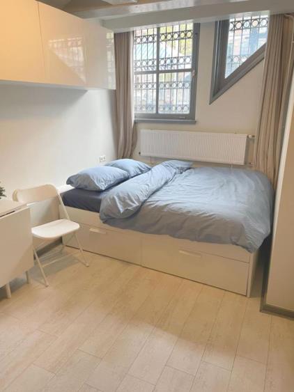 Appartement te huur 1500 euro Oudezijds Voorburgwal, Amsterdam