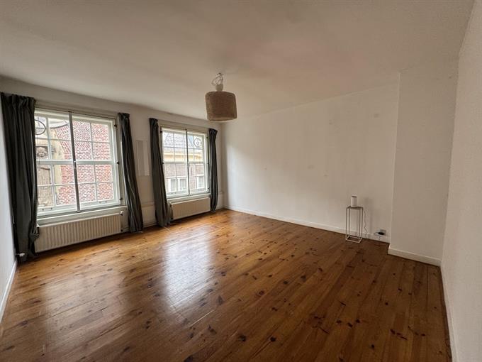 Kamer in Den Haag, Oude Molstraat op Kamernet.nl: Beautiful historic apartment in City Centre 