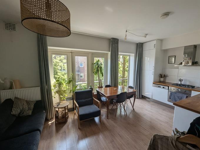 Zimmer bei Orteliusstraat In Amsterdam
