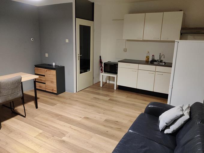 Zimmer bei Schelluinenstraat In Amsterdam