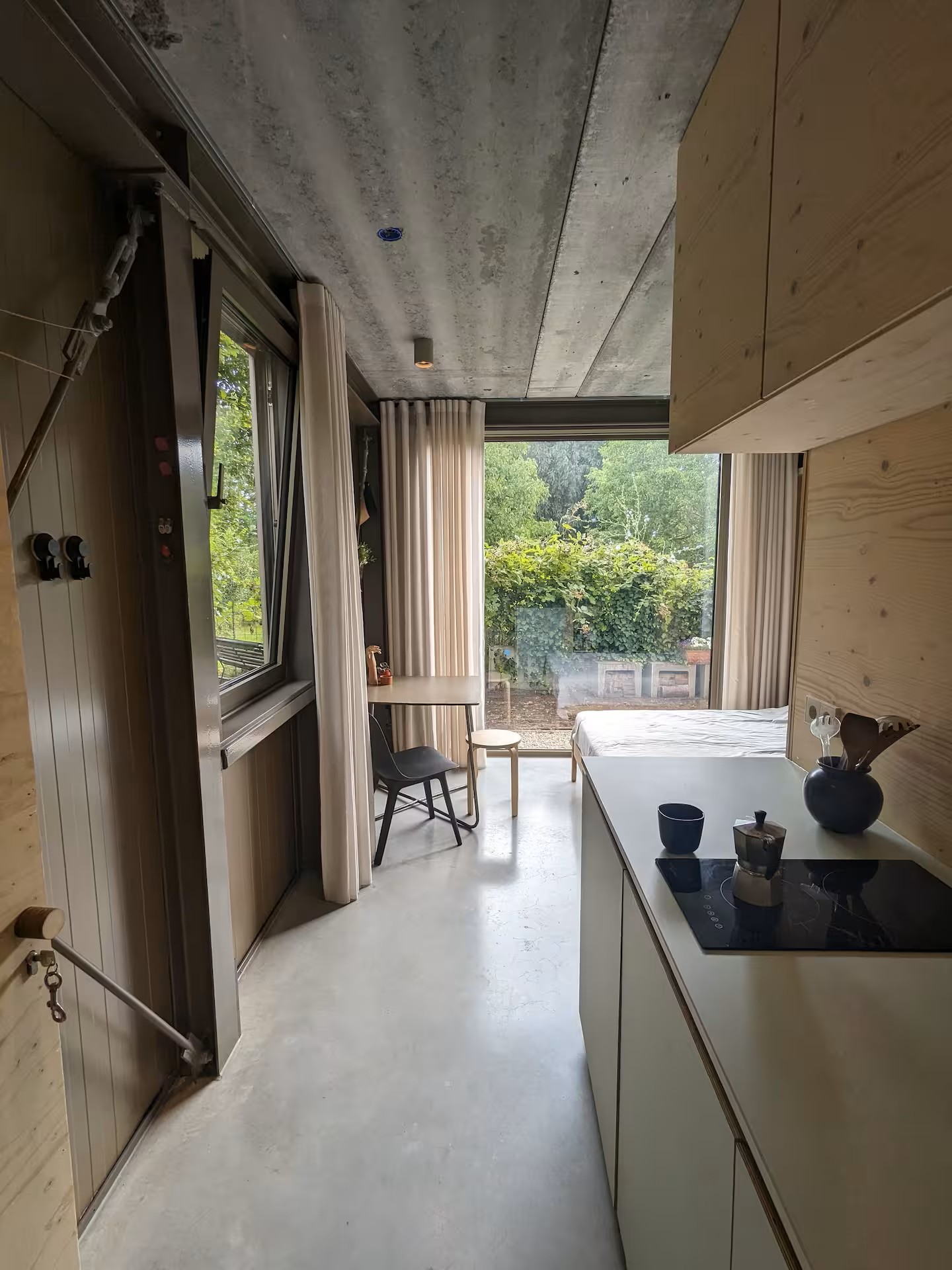 Studio te huur in Utrecht – Mr. J.M.M. Hamersplantsoen – foto 2