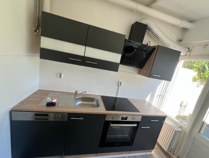 Kamer aan Kerspellaan, Emmen 8
