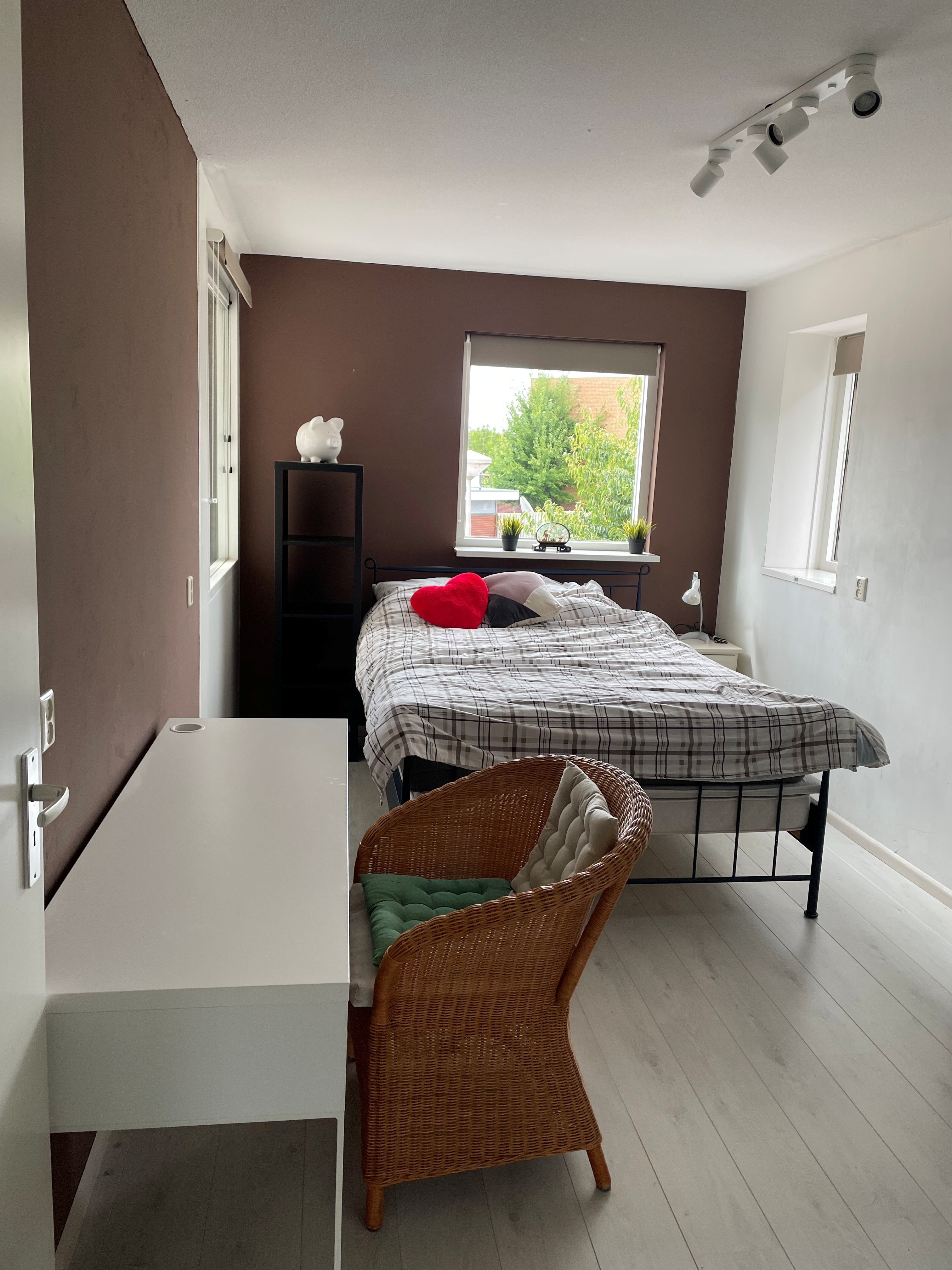 Kamer te huur in Alphen aan den Rijn – Sluiskolk – foto 2