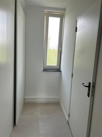 Studio bei Adriana van Roonlaan In Den Haag