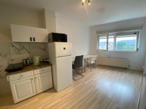 Room for rent 1050 euro Willem Noorlanderkade, Amsterdam