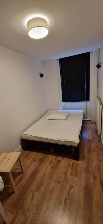 Room for rent 1000 euro Madurastraat, Amsterdam