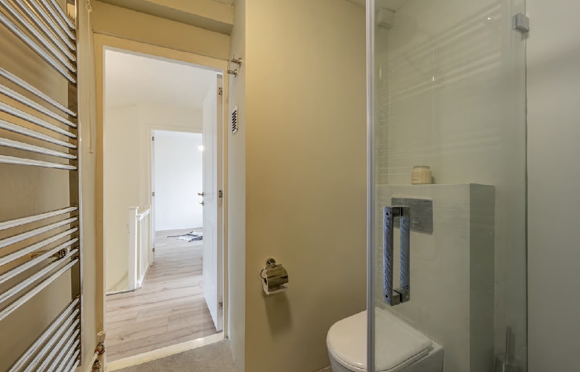 Kamer aan Karel Doormanstraat, Rotterdam 8