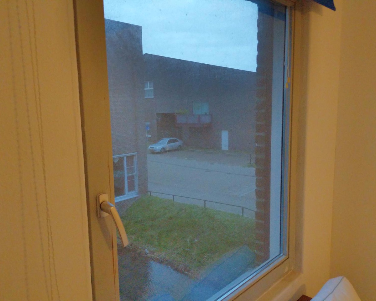 Kamer te huur in Den Haag – Van der Woudendijk – foto 2