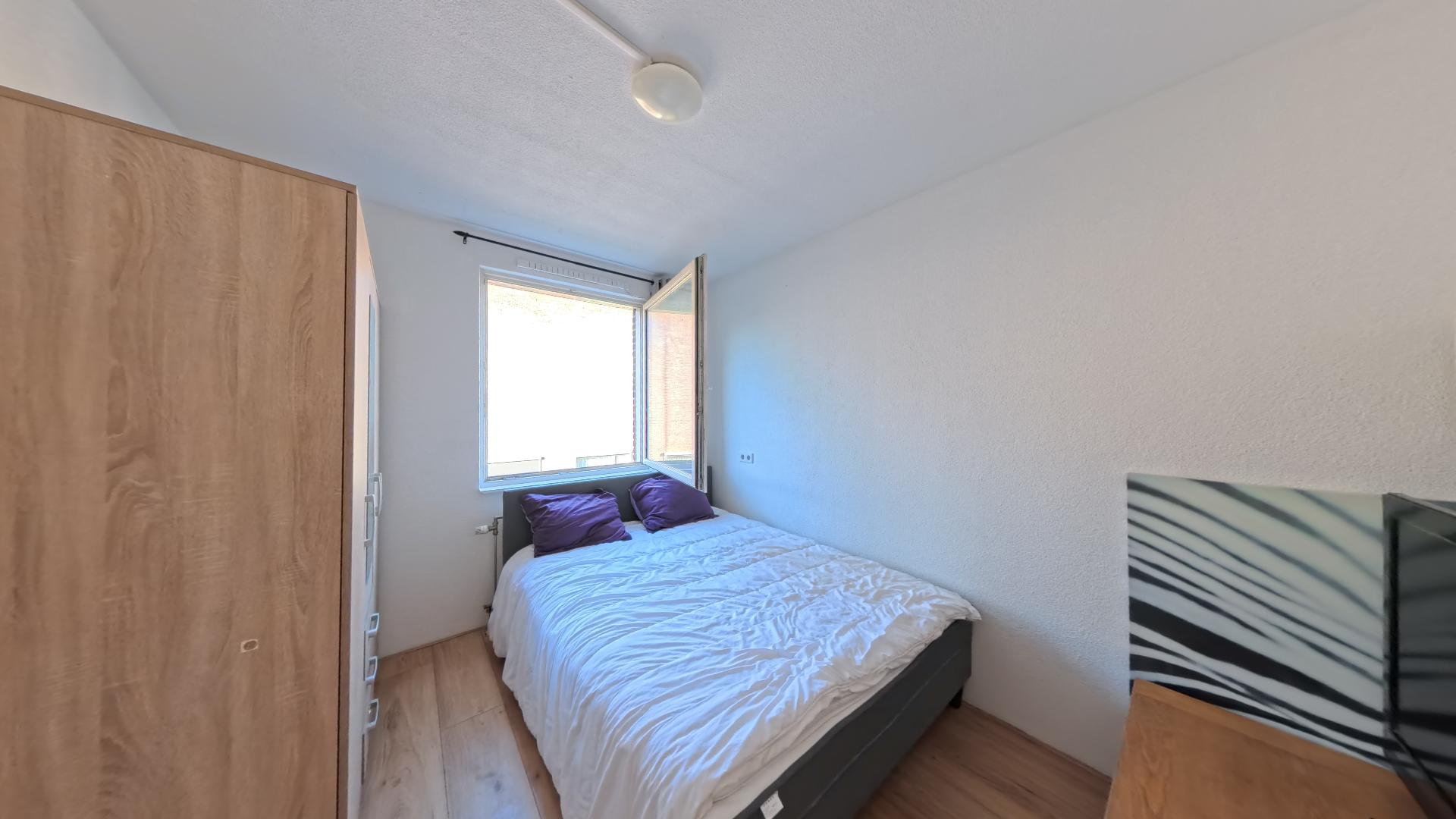 Kamer te huur in Den Haag – Van der Woudendijk – foto 2