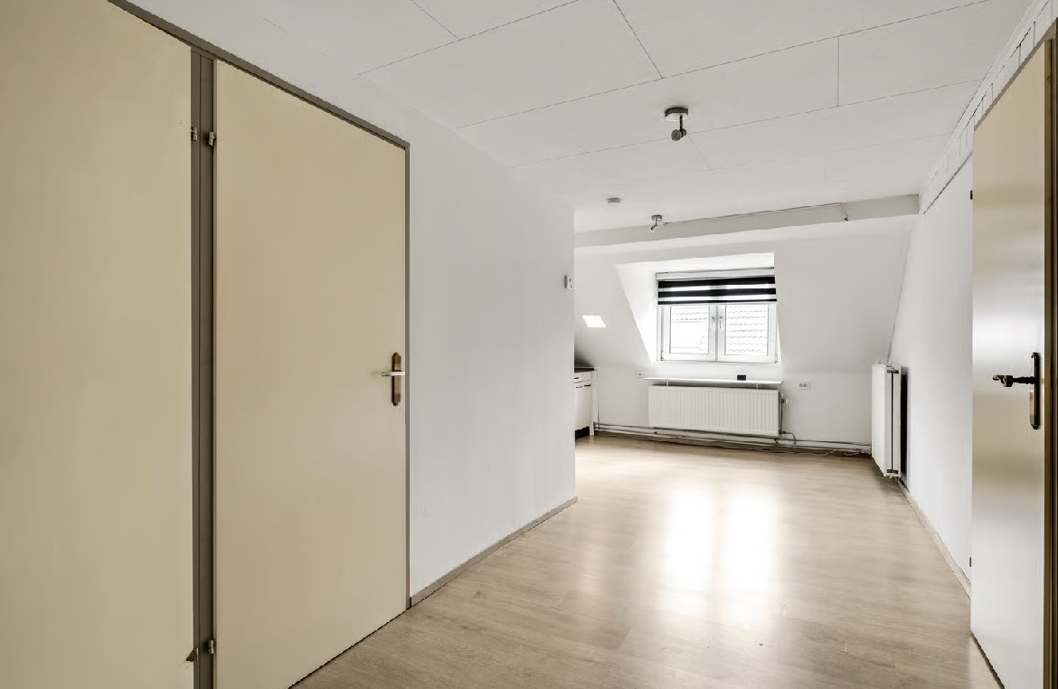 Appartement aan Raadhuisstraat, Roermond 8