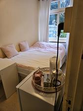Room for rent 950 euro Olympiaplein, Amsterdam