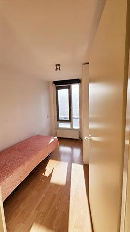 Zimmer bei Van Oosterzeestraat In Rotterdam