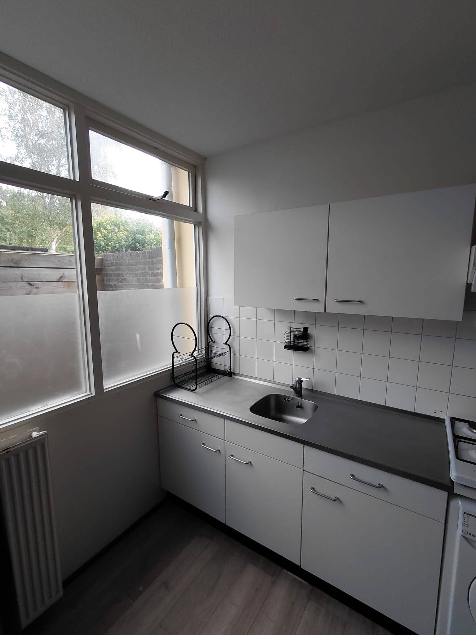 Kamer aan Danackers, Emmen 5