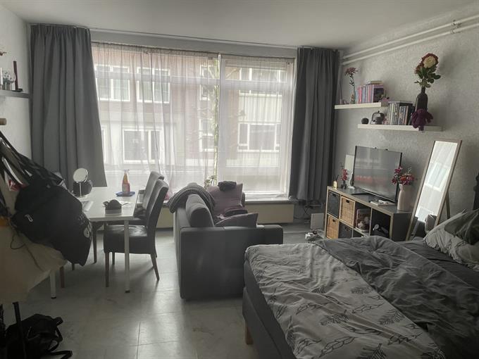 Kamer in Nijmegen, Marienburgsestraat op Kamernet.nl: Ruime kamer, pal in centrum Nijmegen, wandelgebied