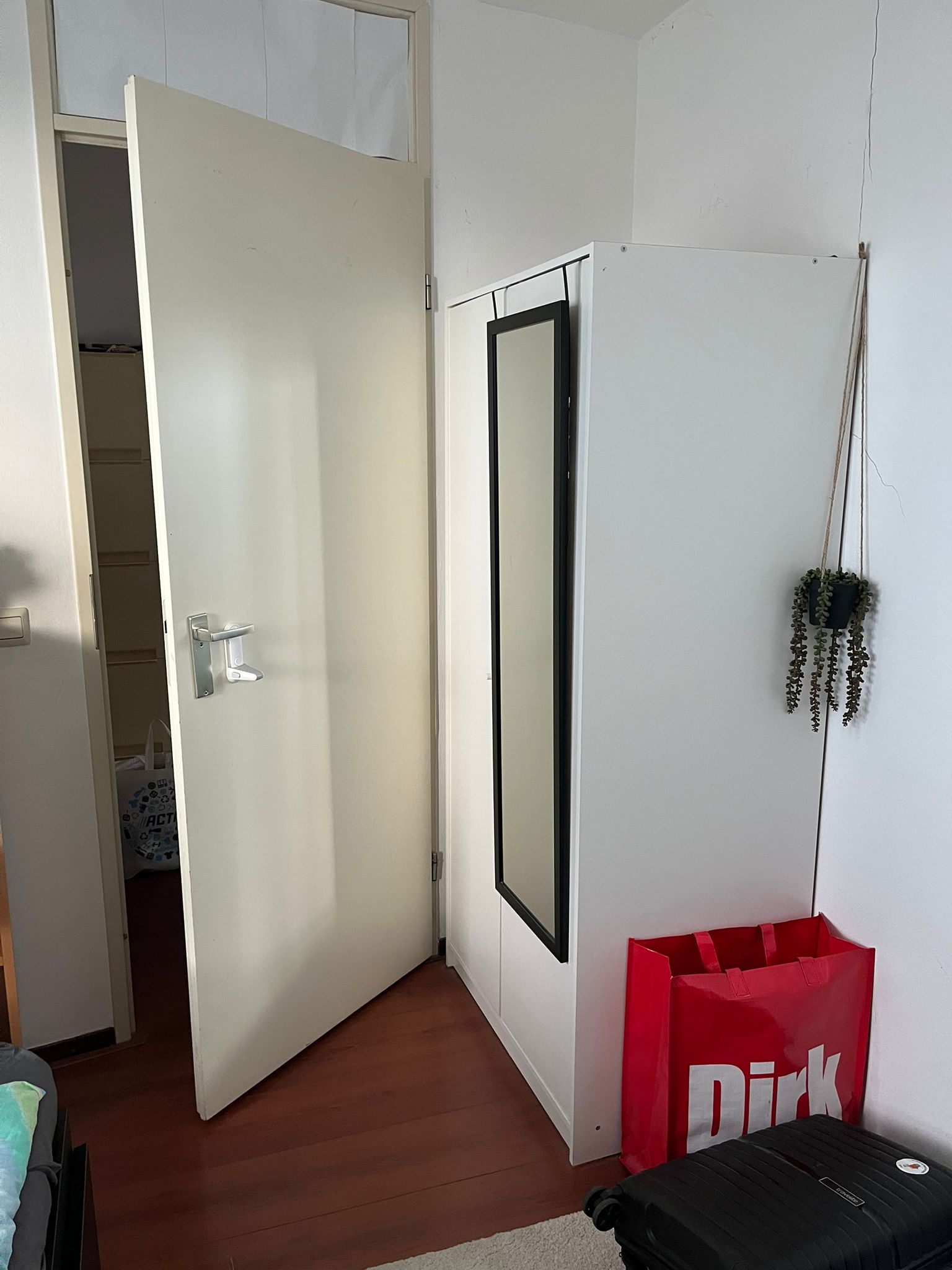 Kamer te huur in Rotterdam – Karel Doormanstraat – foto 2