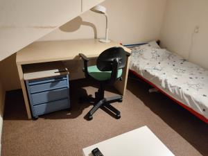 Room for rent 500 euro Cadmiumgeel, Zoetermeer