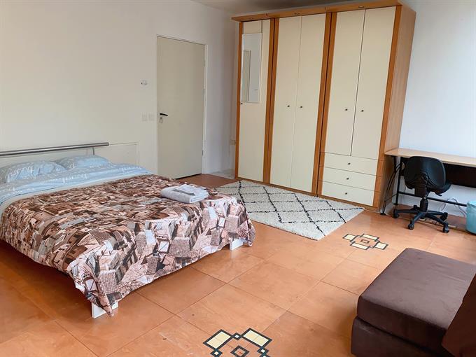 Kamer in Den Haag, De Bullstraat op Kamernet.nl: Bright and spacious room