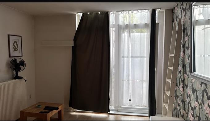 Studio bei Loosduinsekade In Den Haag