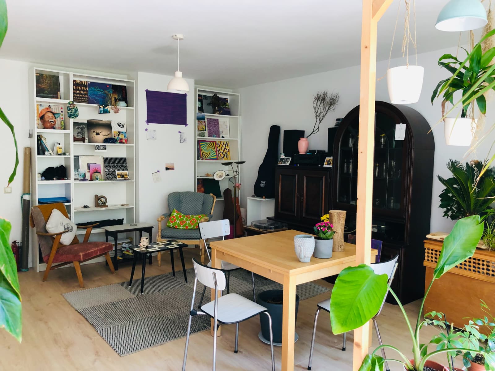 1-soba stantanje z 50 m²