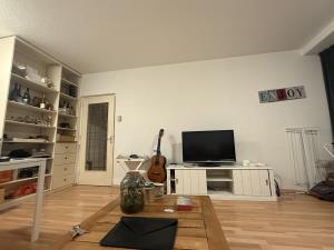 Room for rent 1200 euro Marco Pololaan, Utrecht