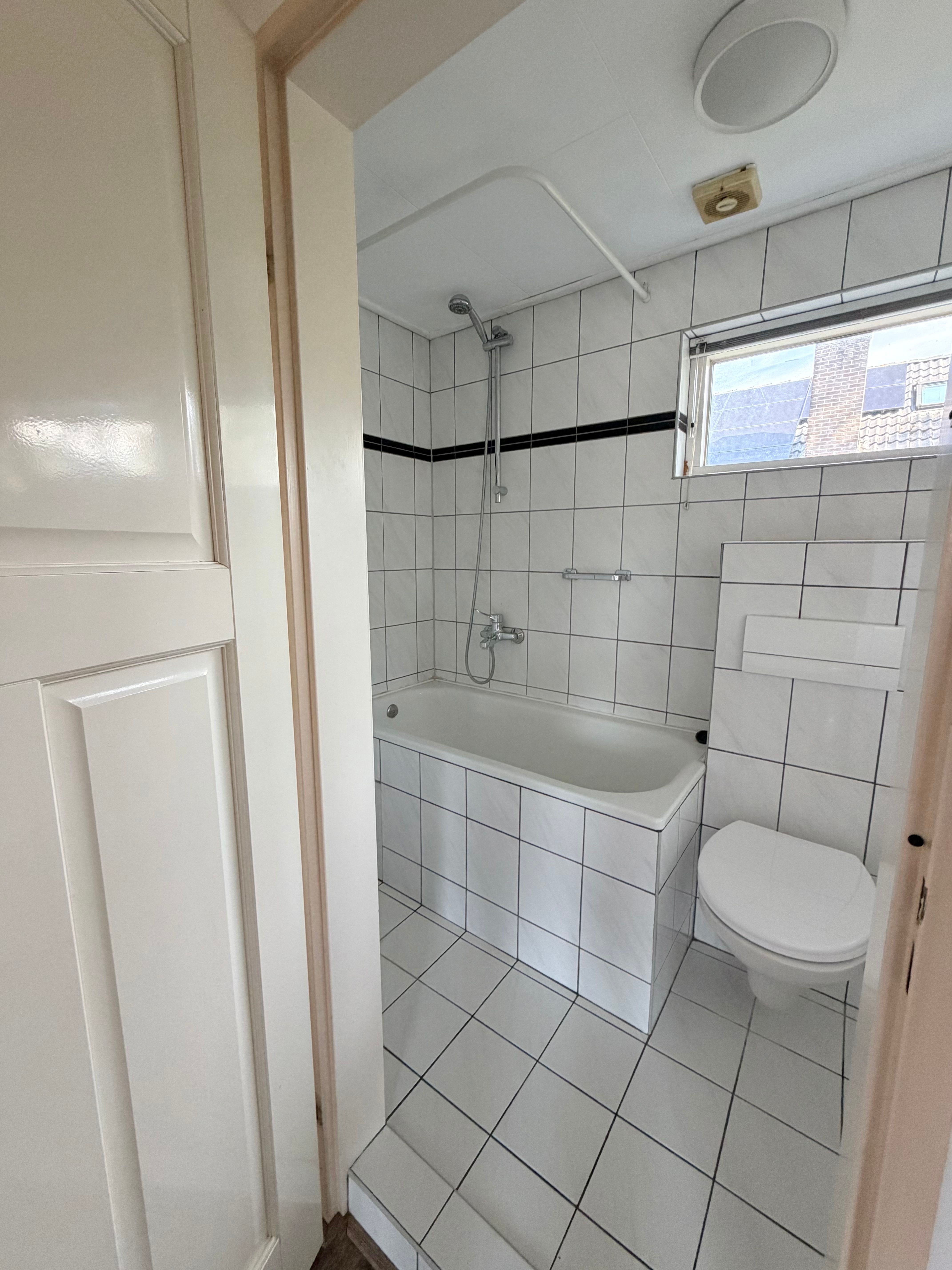 Kamer aan Laan van het Kwekebos, Emmen 8