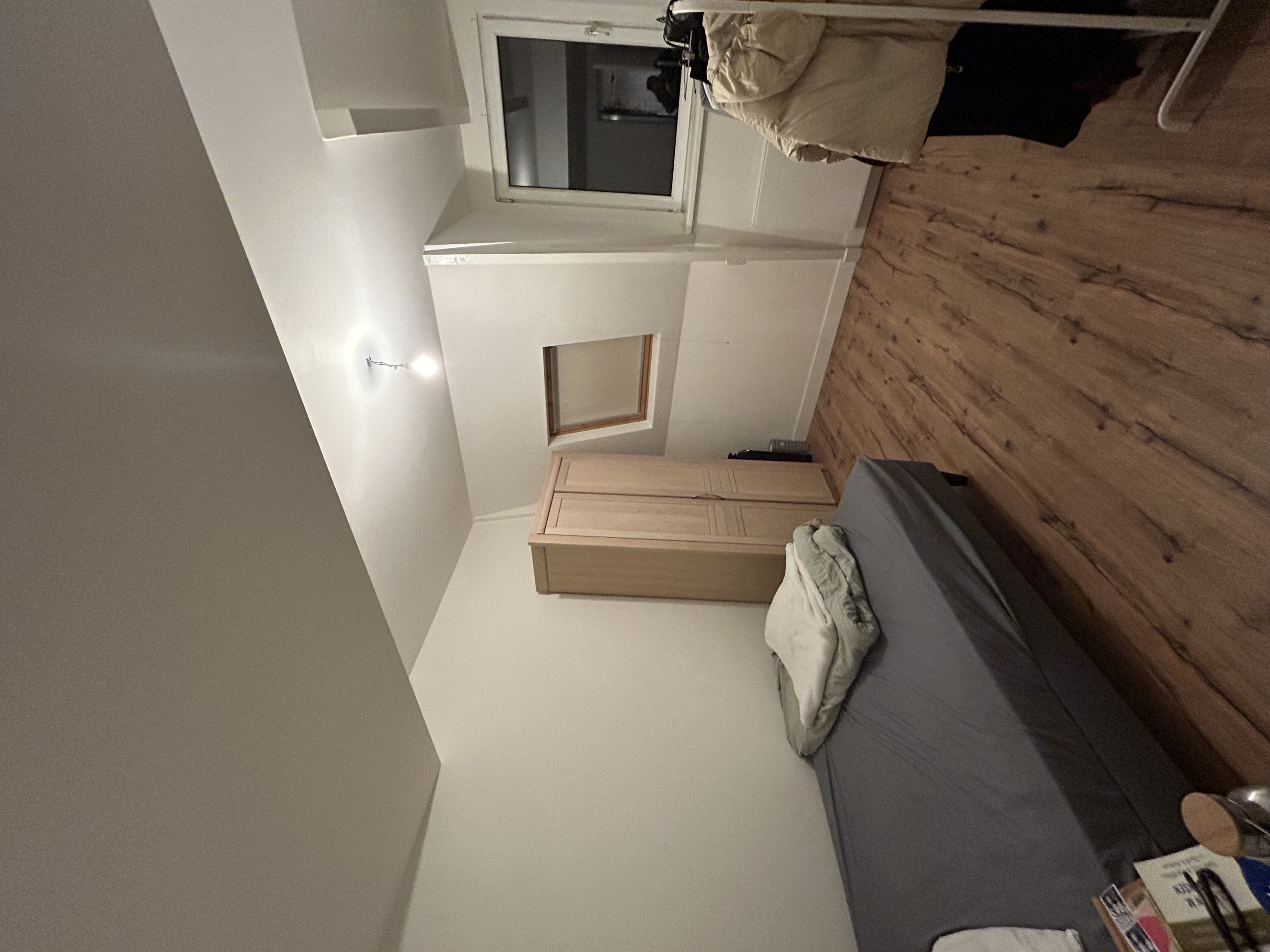 Kamer aan Tweede van Swindenstraat, Amsterdam 8
