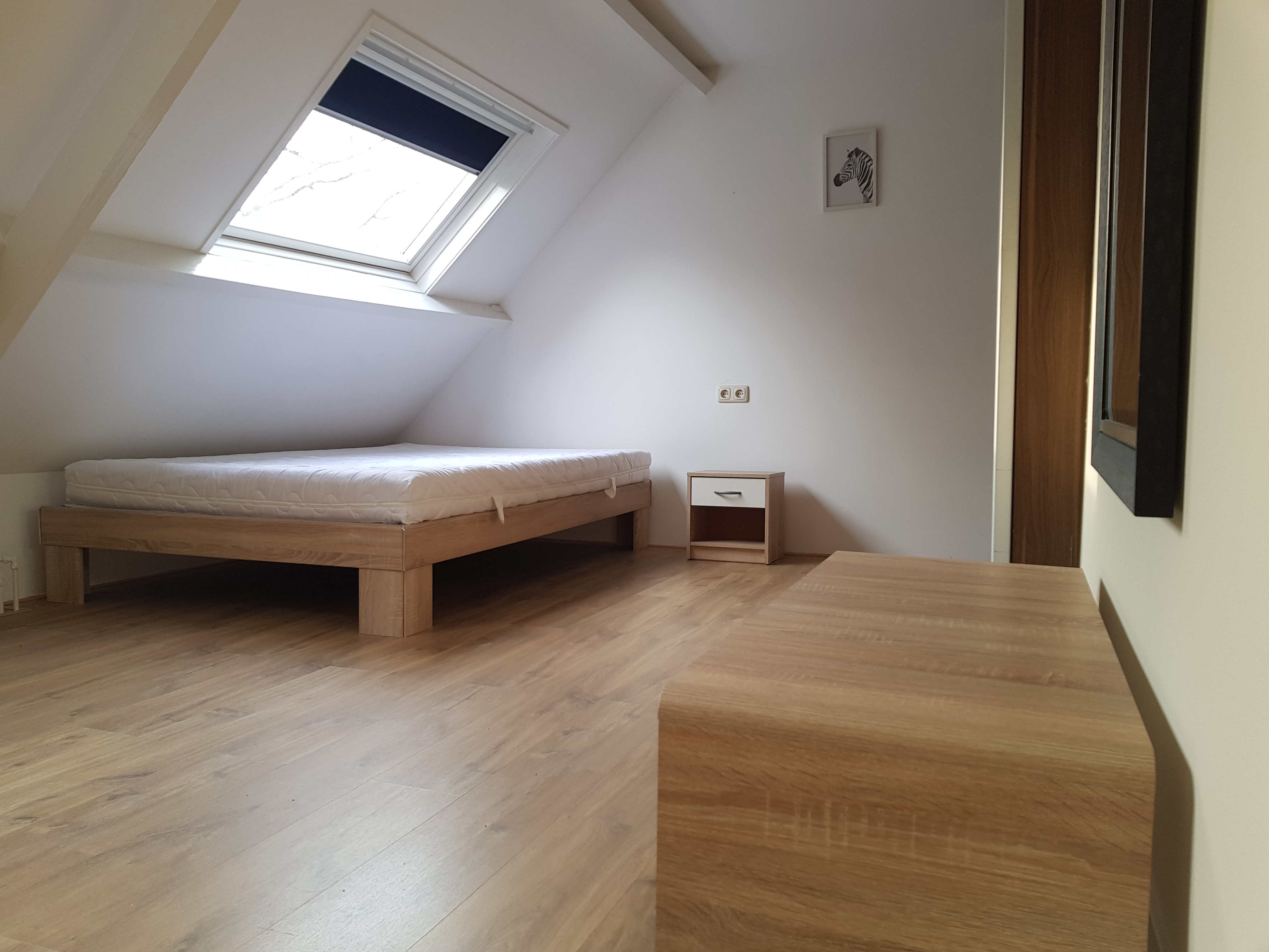 Kamer aan Dobbelmannweg, Nijmegen 8