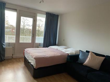 Studio te huur 1375 euro Dickenslaan, Amsterdam