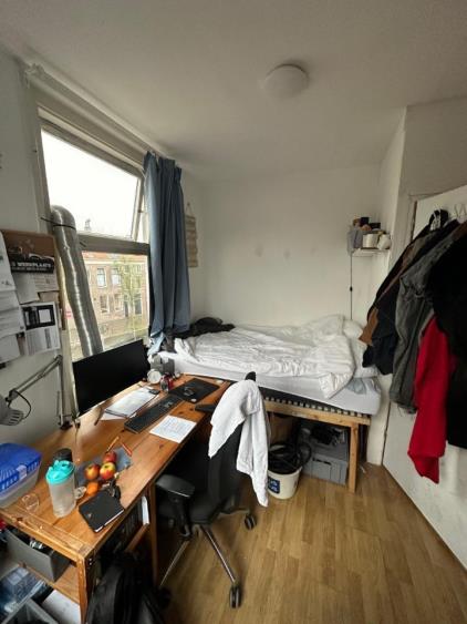 Room for rent 400 euro Achterom, Delft