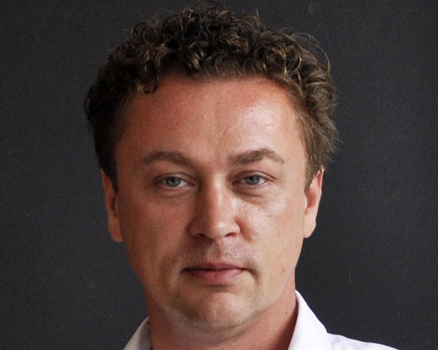 Nik