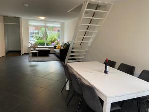 Apartment for rent 1700 euro Granpre Moliereweg, Groningen