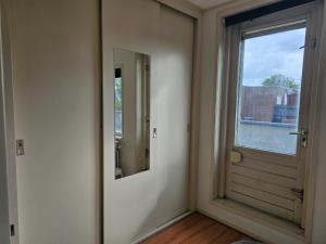 Room for rent 750 euro Alholm, Hoofddorp