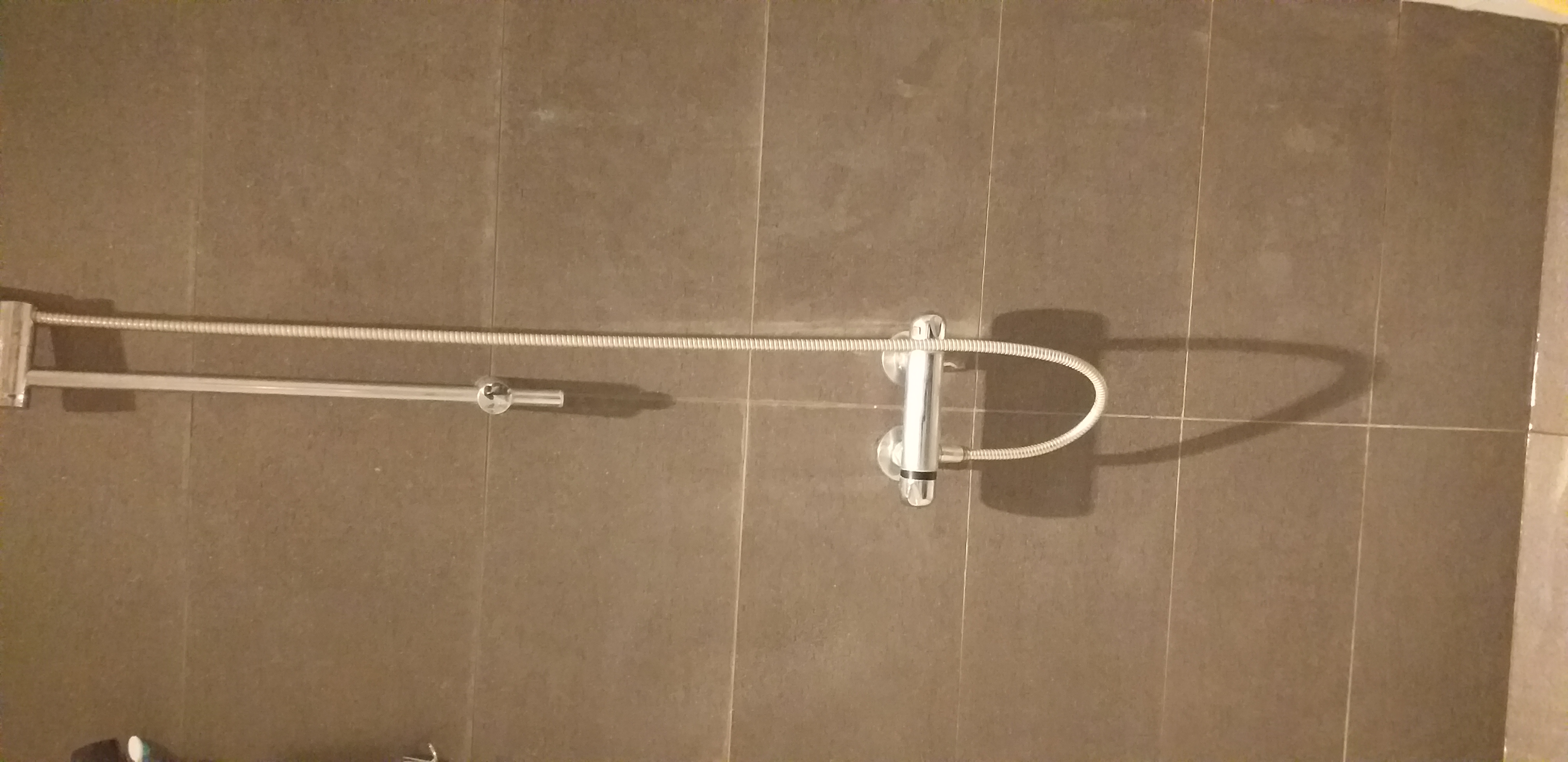 Kamer aan Julianastraat, Leende 6