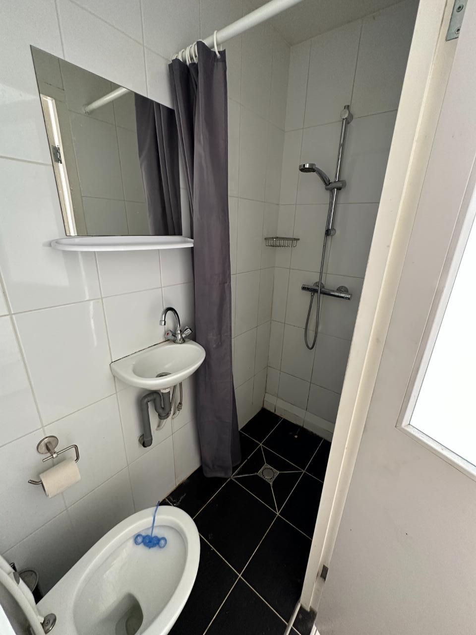 Kamer te huur in IJmuiden – Tussenbeeksweg – foto 2