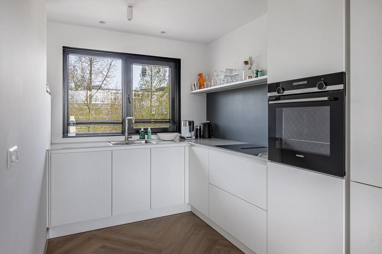 Appartement aan Jacob van Lennepstraat, Amsterdam 6