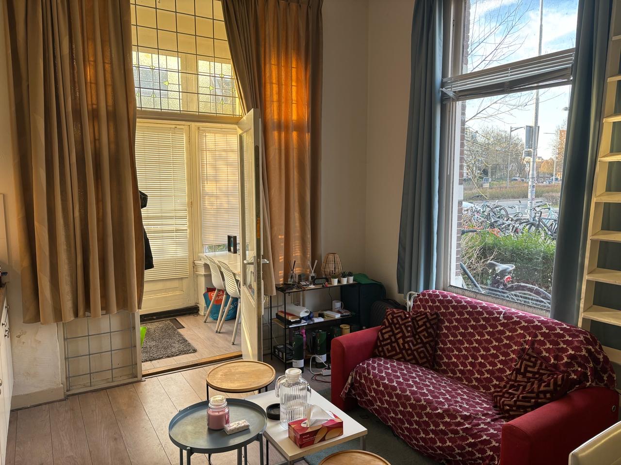 studios for rent on Fransestraat