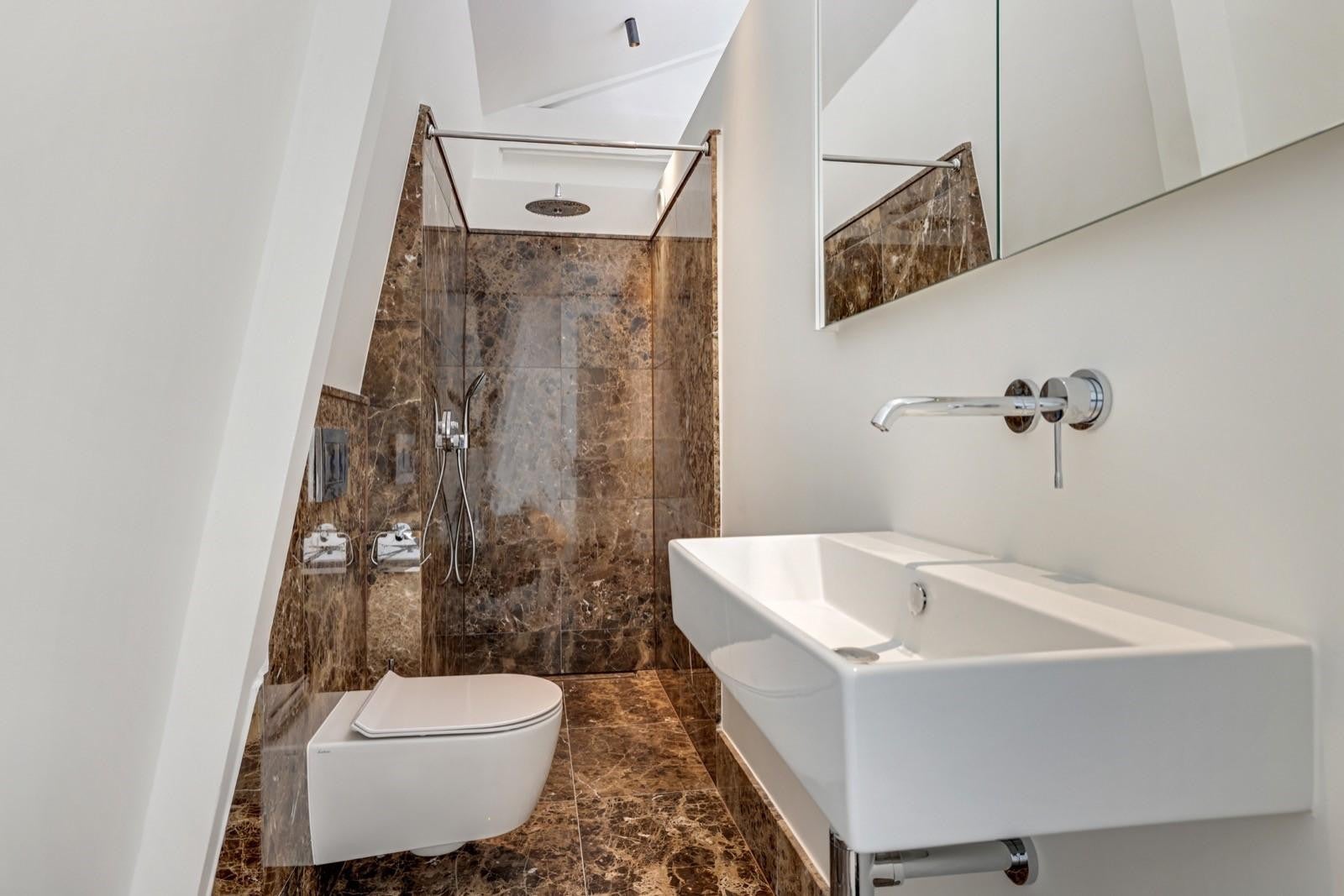 Appartement aan Oudezijds Achterburgwal, Amsterdam 8