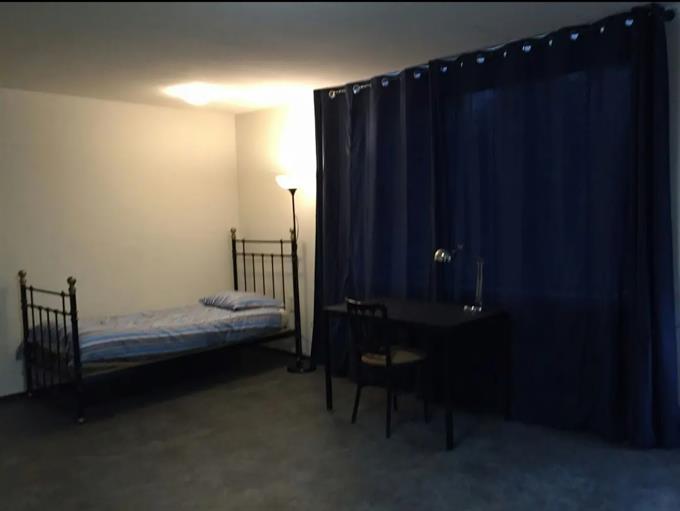 Zimmer bei Spoorsingel In Rotterdam