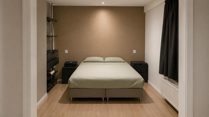 Kamer in Amsterdam, Nachtwachtlaan op Kamernet.nl: Gemeubileerde kamer & beheerde ruimte in Amsterdam