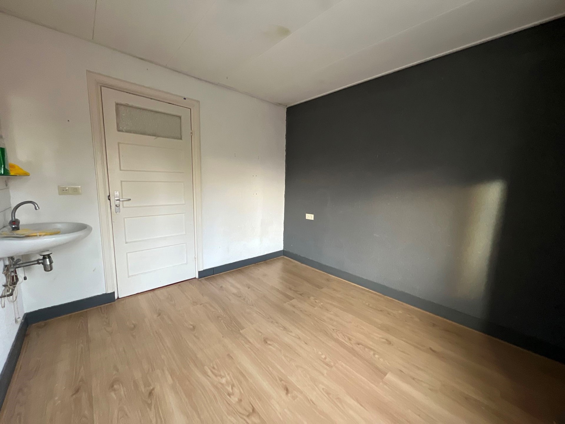 Kamer aan Ceramstraat, Groningen 9