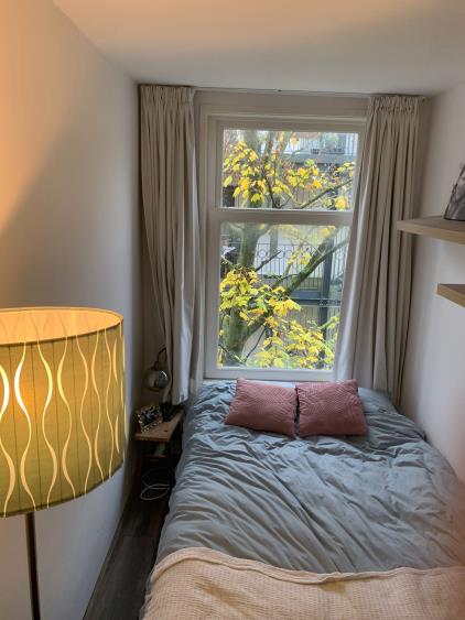 Room for rent 840 euro Albert Cuypstraat, Amsterdam