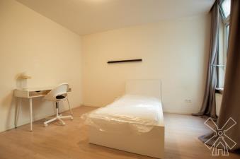 Room for rent 600 euro Vlagstraat, Den Haag