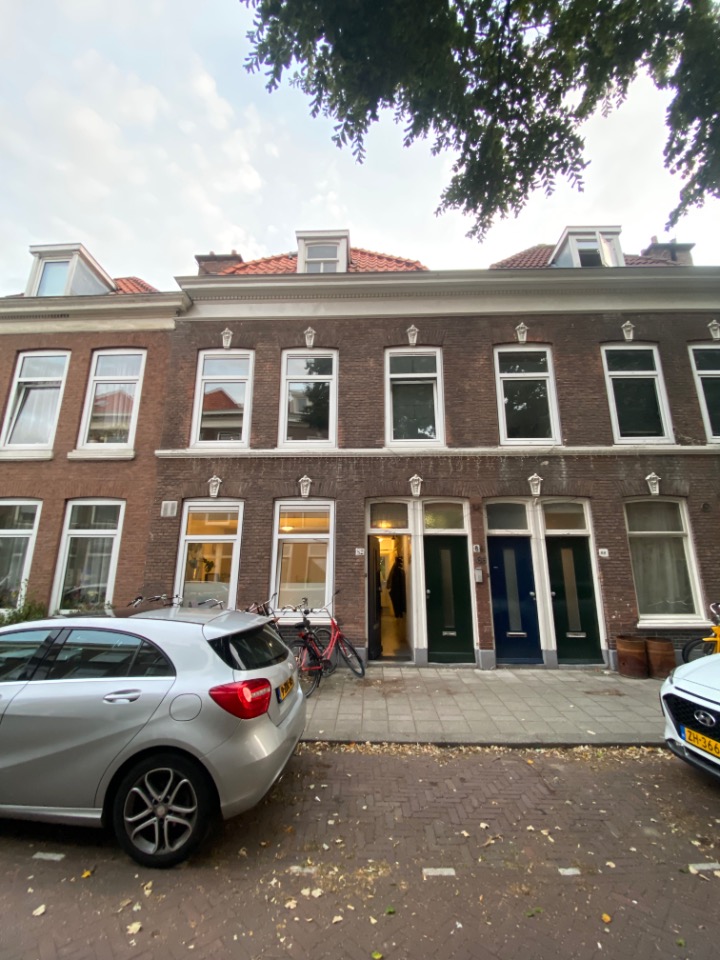 Kamer te huur in de Helmersstraat in Den Haag