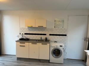 Studio for rent 1250 euro Lage Naarderweg, Hilversum