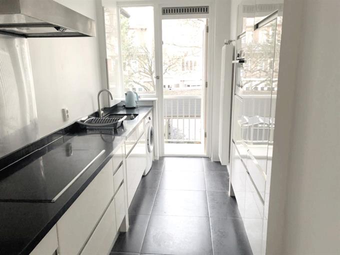Zimmer bei Lutmastraat In Amsterdam
