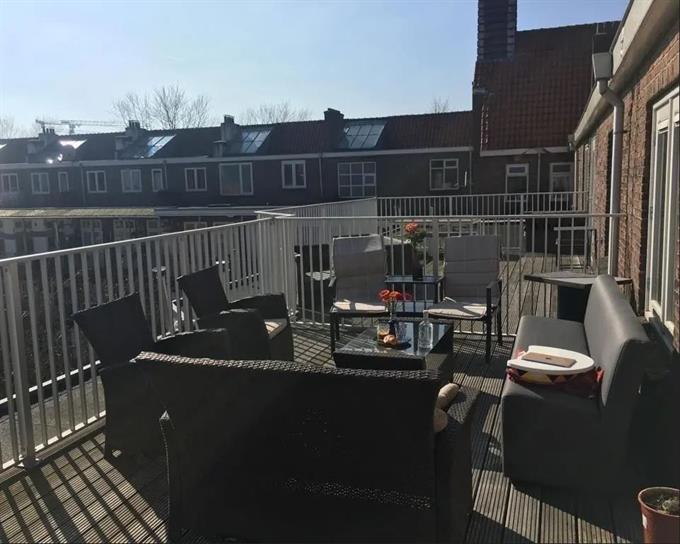 Kamer in Amsterdam, Van Tuyll van Serooskerkenweg op Kamernet.nl: Room available in a rooftop terrace apartment